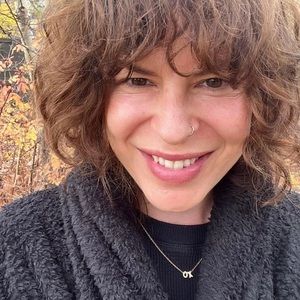 Meet your Posher, Joanne b